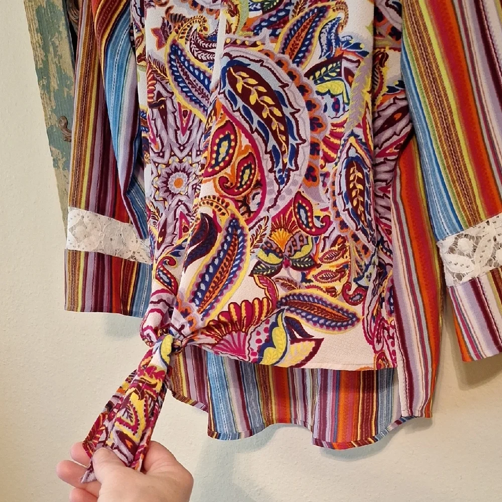 FIGUEROA & flower Red/Asymmetrical Tie Front Blouse. NWOT Size Medium - Picture 7 of 12